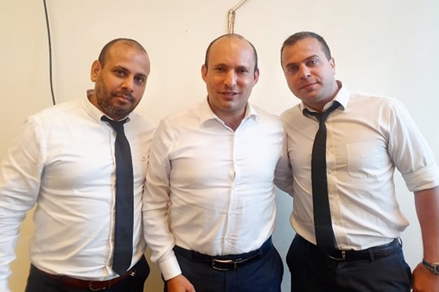 סגל שמחיוב וראש המשלה נפטלי בנט